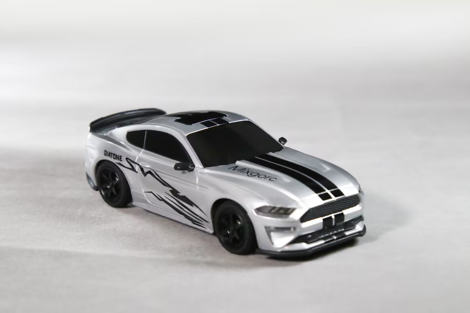 Mixgorc MG051 MG034 Enano Off-Road 8031 1:43 Car Remote Control Version